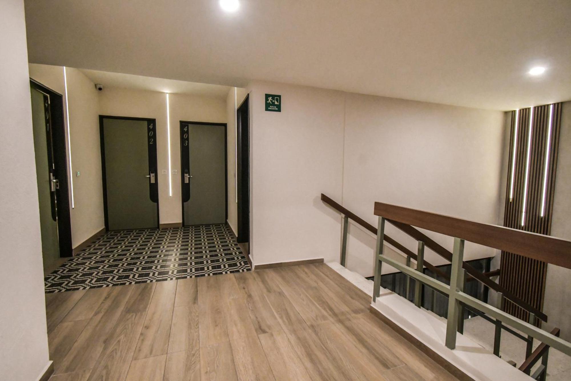 Expo Satelite 2750 Hotel & Suites 瓜达拉哈拉 外观 照片