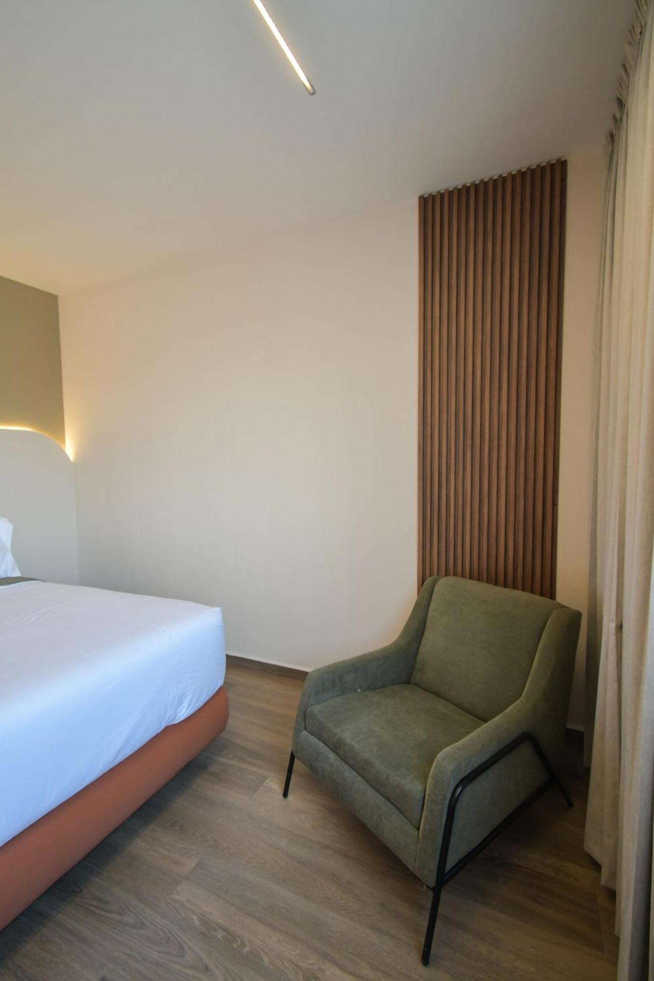 Expo Satelite 2750 Hotel & Suites 瓜达拉哈拉 外观 照片
