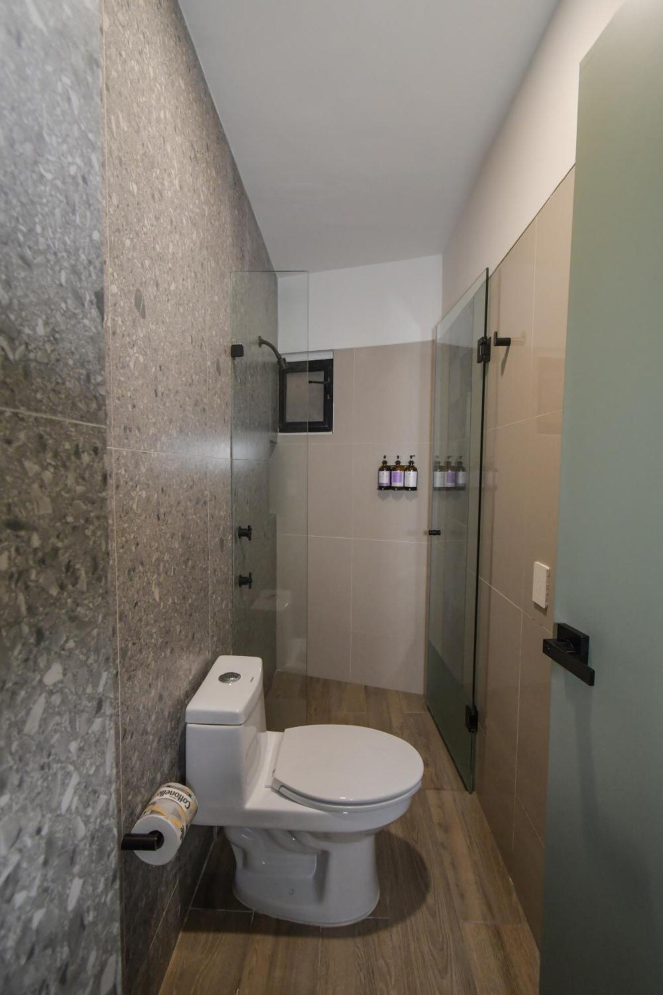 Expo Satelite 2750 Hotel & Suites 瓜达拉哈拉 外观 照片