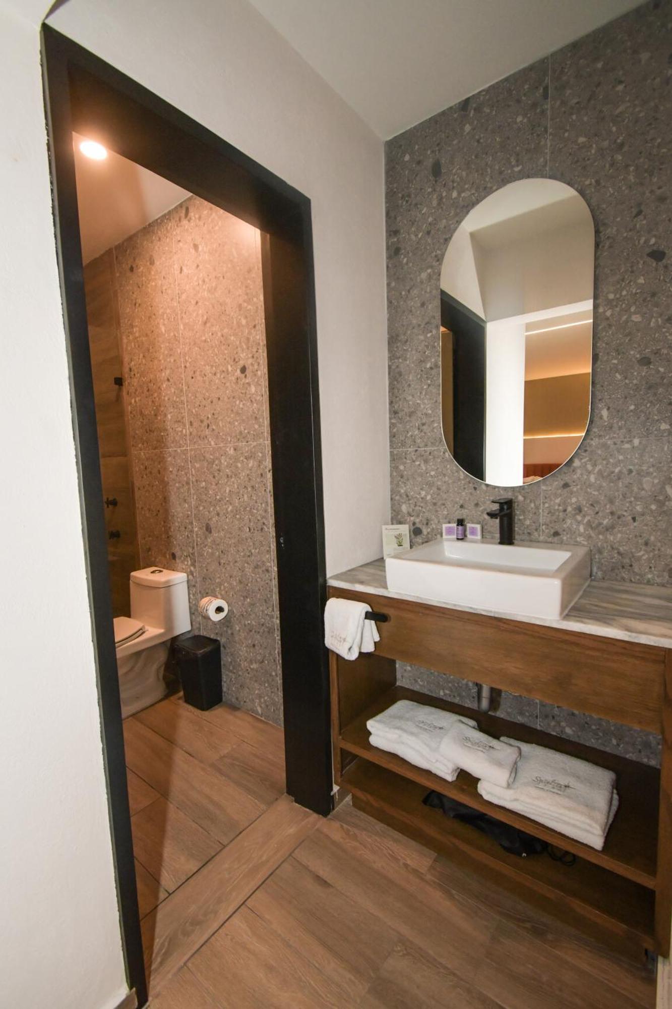 Expo Satelite 2750 Hotel & Suites 瓜达拉哈拉 外观 照片